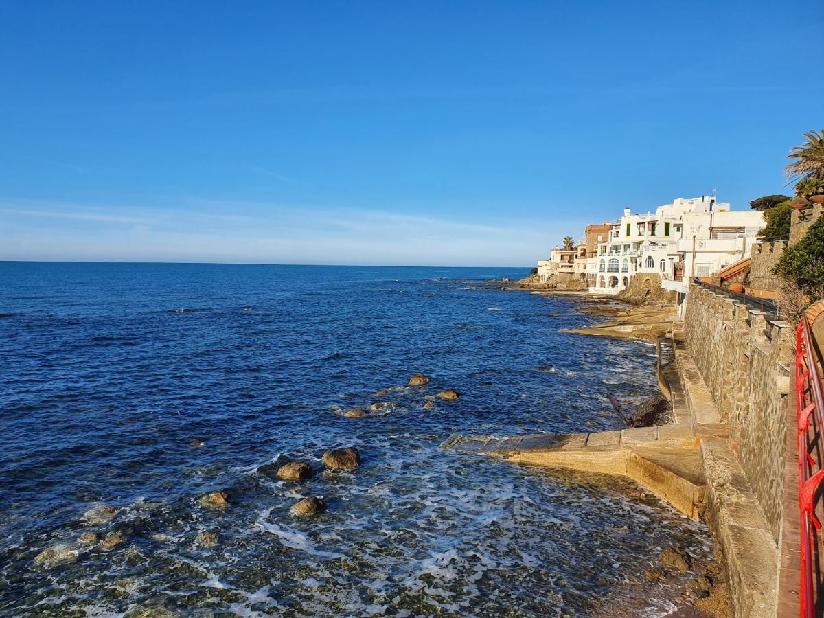 Suite La Marinella Localita Caccia Riserva サンタ・マリネッラ エクステリア 写真